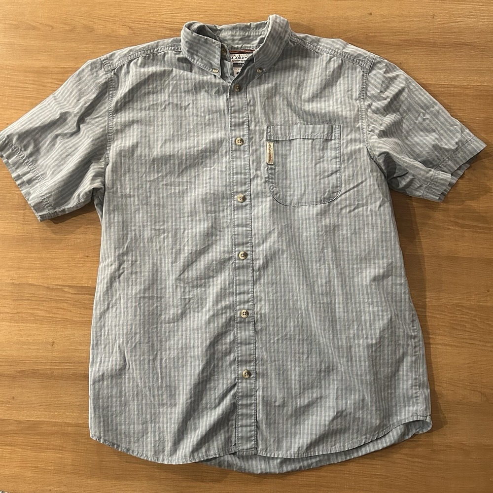Columbia Men's Button Down Lightweight Breathable Blue Outdoor Shirt Men Medium